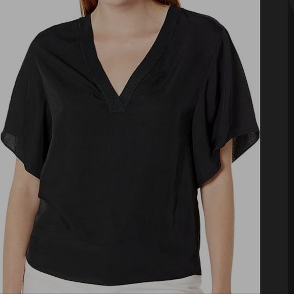 Vince V Neck Black Short Sleeve Top Size Large - Picture 3 of 14